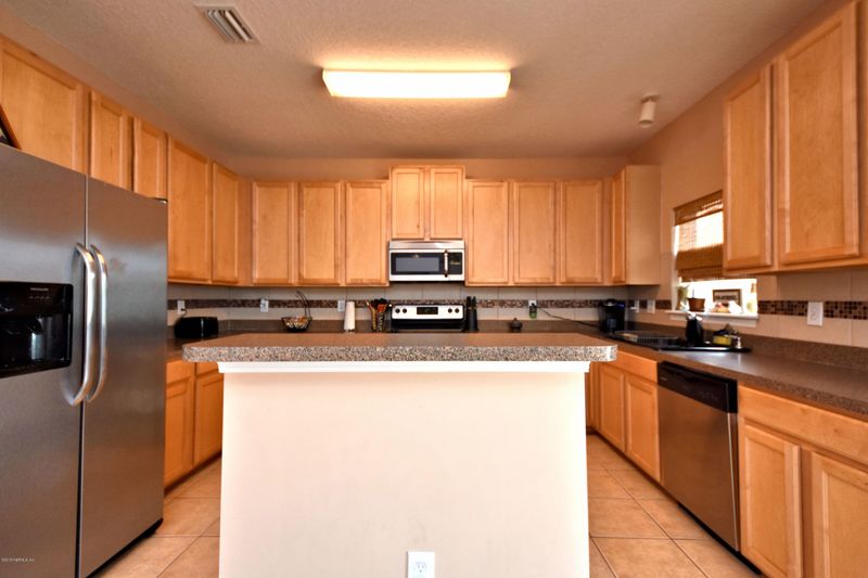 1128 Hyacinth St, St Augustine, FL 32092