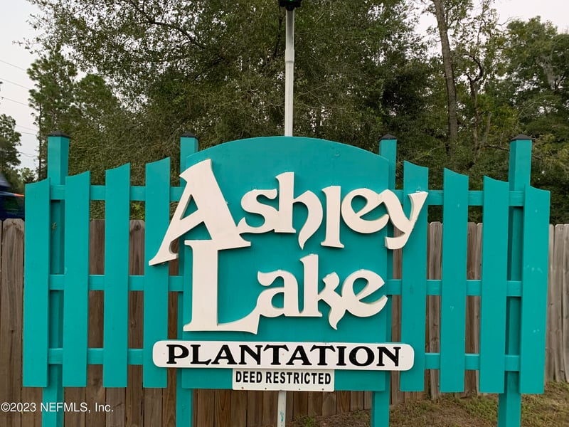 113 Ashley Lake Dr, Melrose, FL 32666