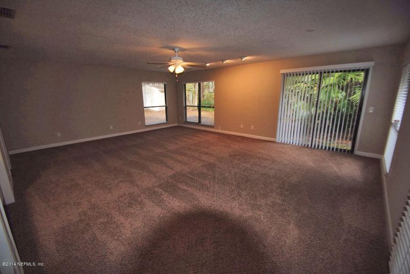 11331 Scott Mill Rd, Jacksonville, FL 32223