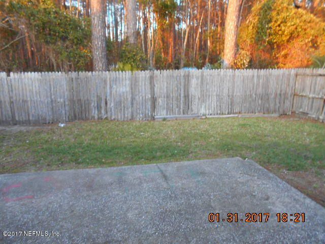 11357 Blossom Ridge Dr, Jacksonville, FL 32218