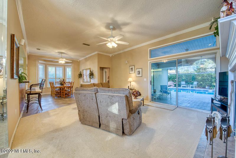 11358 Landing Estates Dr, Jacksonville, FL 32257