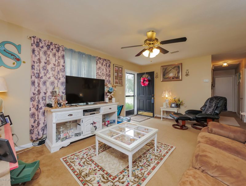 11362 Inez Dr, Jacksonville, FL 32218