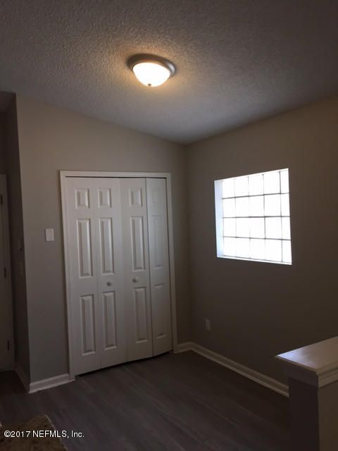 1138 Radis Pl, Jacksonville, FL 32225