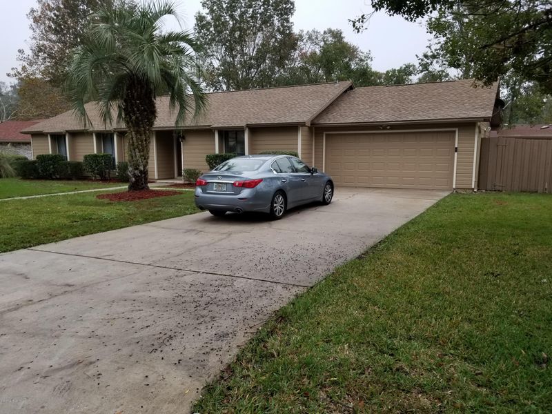 11407 Scott Mill Rd, Jacksonville, FL 32223