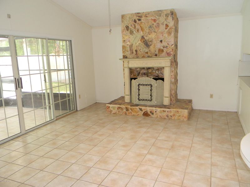 11417 Sedgemoore Dr E, Jacksonville, FL 32223