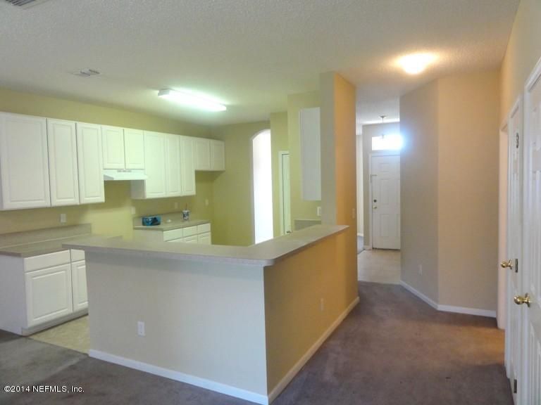 1143 Lee Rd, Jacksonville, FL 32225