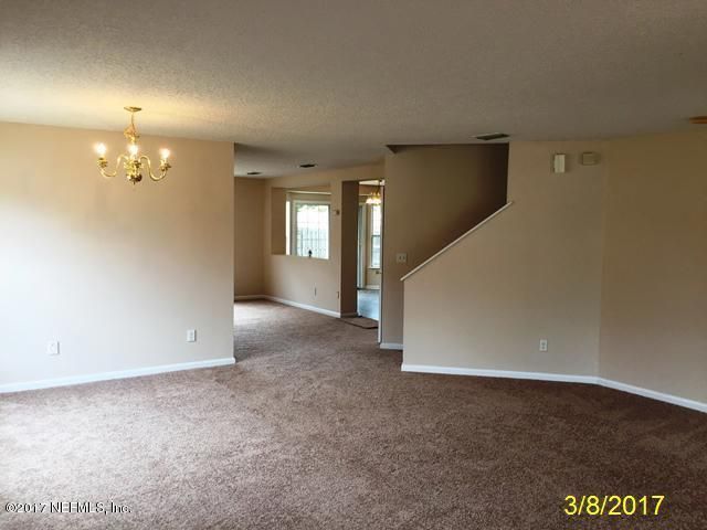 11436 Brian Lakes Dr N, Jacksonville, FL 32221
