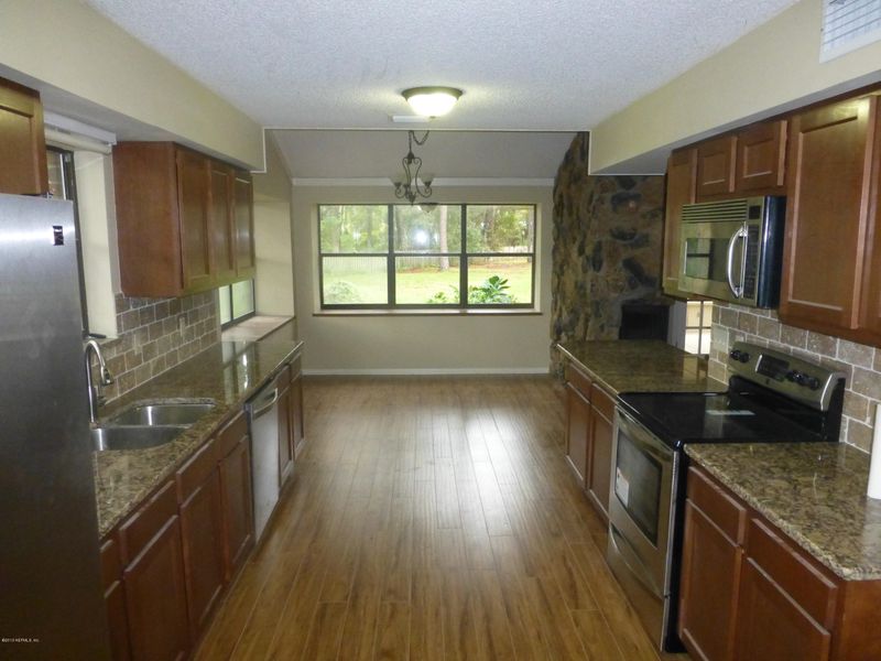 11479 Sedgemoore Dr E, Jacksonville, FL 32223