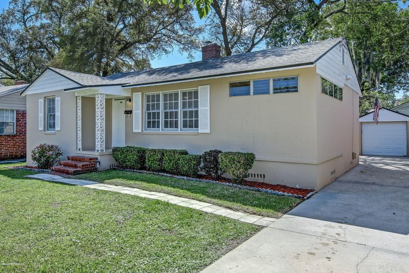1148 Brierfield Dr, Jacksonville, FL 32205