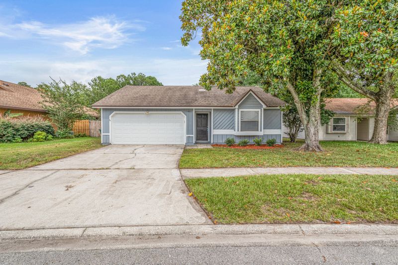 11483 Lumberjack Cir E, Jacksonville, FL 32223