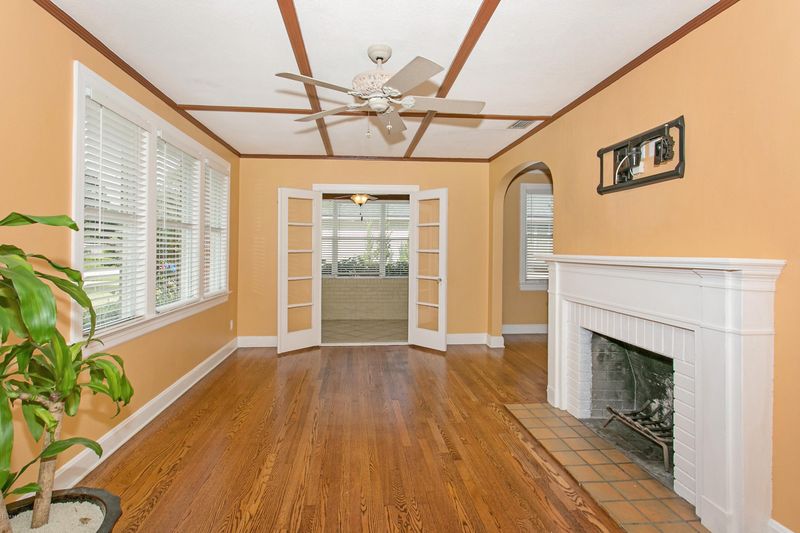 1149 Monterey St, Jacksonville, FL 32207