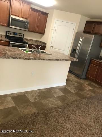 11494 Carson Lake Dr W, Jacksonville, FL 32221