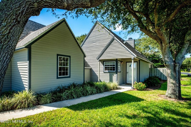 115 S Lake Cir, St Augustine, FL 32084