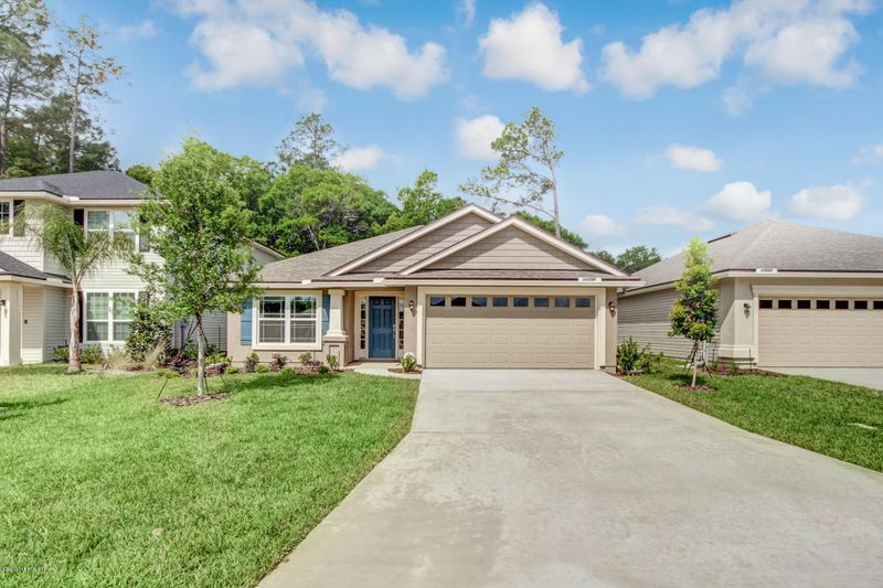 11526 Dunforth Cove Dr, Jacksonville, FL 32218