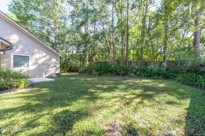 11529 Mandarin Woods Dr E, Jacksonville, FL 32223