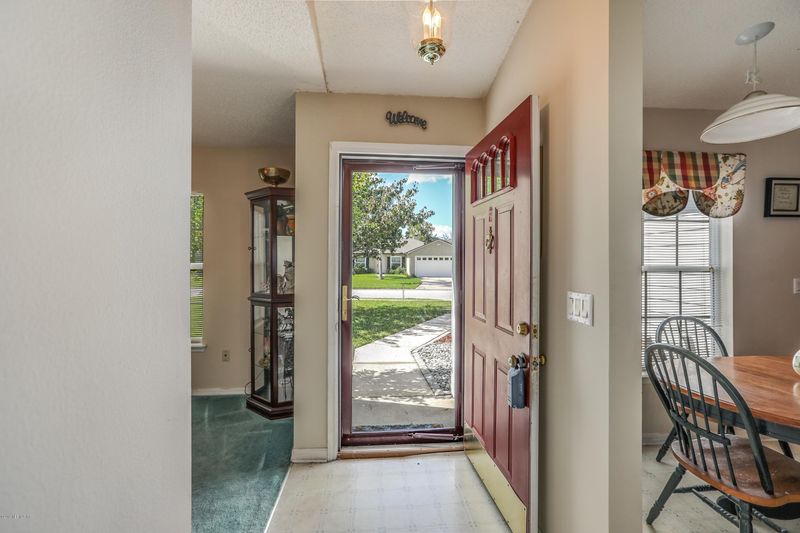 11533 Twin Oaks Trl, Jacksonville, FL 32258