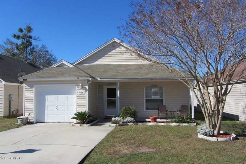 1154 Homard Blvd E, Jacksonville, FL 32225