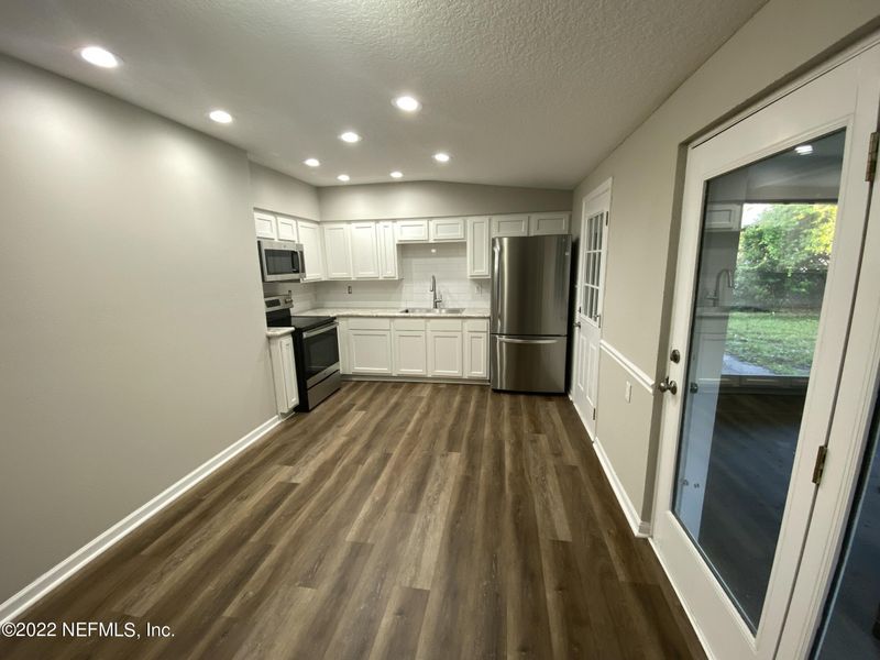 11544 Vera Dr, Jacksonville, FL 32218