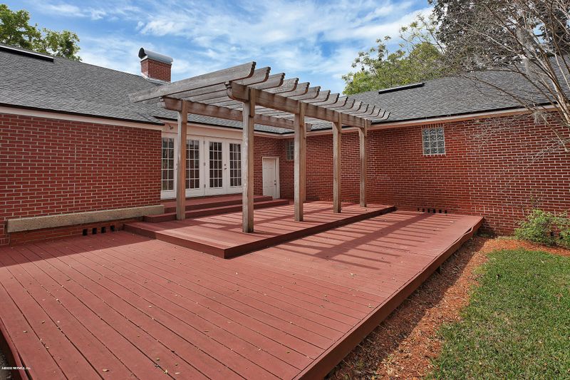 1155 Eutaw Pl, Jacksonville, FL 32207