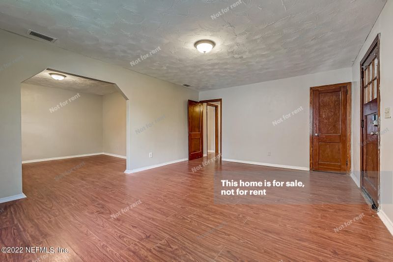 1159 N Durkee Dr, Jacksonville, FL 32209