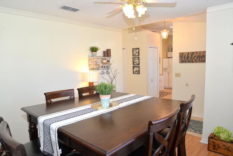 11596 Twin Oaks Dr, Jacksonville, FL 32258