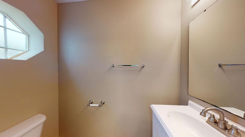 11601 Hickory Oak Dr, Jacksonville, FL 32218
