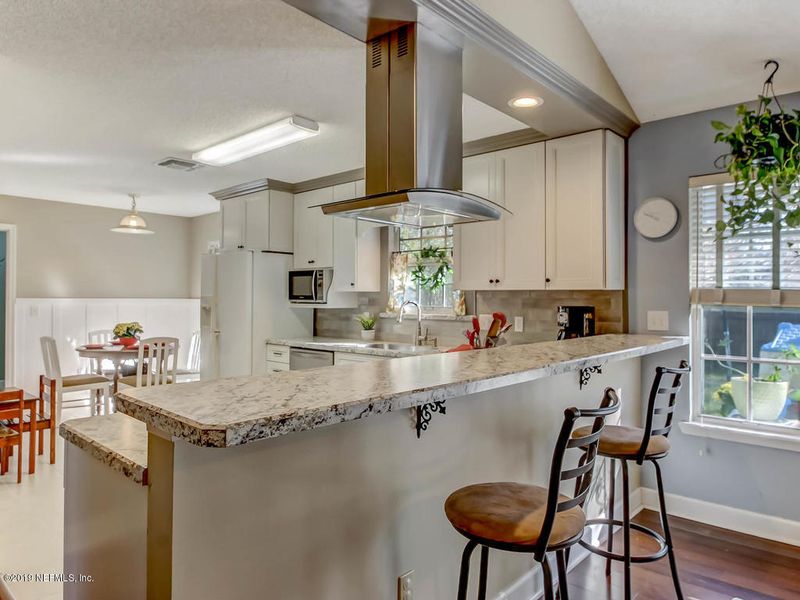 11611 Greenland Hideaway Dr E, Jacksonville, FL 32258