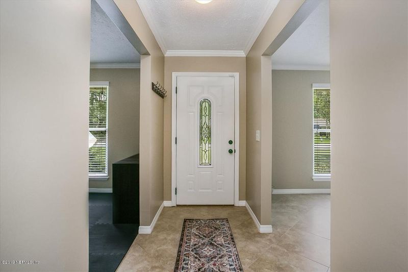 11647 Sedgemoore Dr N, Jacksonville, FL 32223
