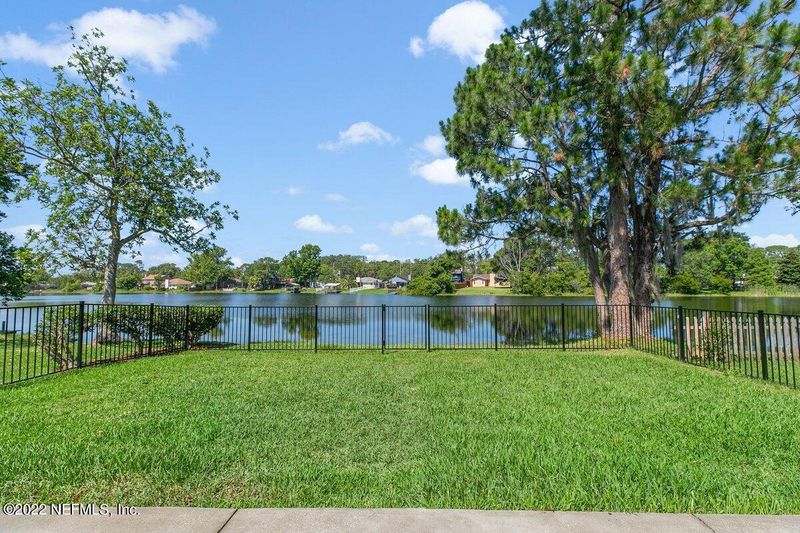 11656 Ft Caroline Lakes Dr, Jacksonville, FL 32225