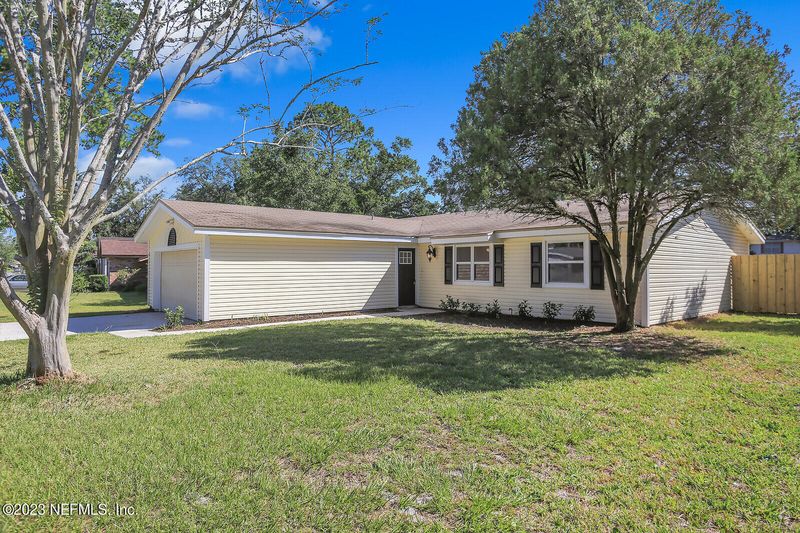 11659 West Ride Dr, Jacksonville, FL 32223