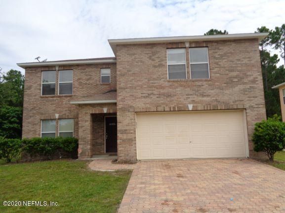 11661 Carson Lake Dr, Jacksonville, FL 32221