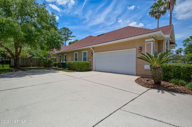 11662 Thornapple Dr, Jacksonville, FL 32223