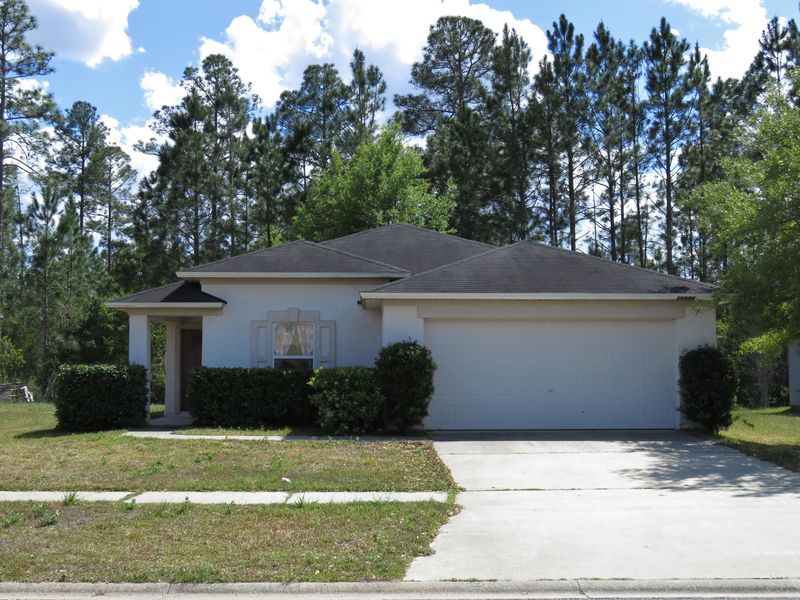 11674 Brian Lakes Dr N, Jacksonville, FL 32221