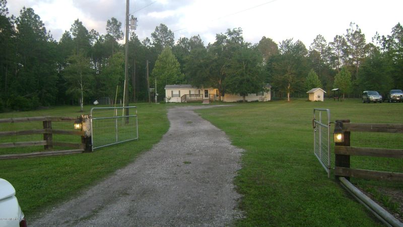 11695 Cr 121, Bryceville, FL 32009