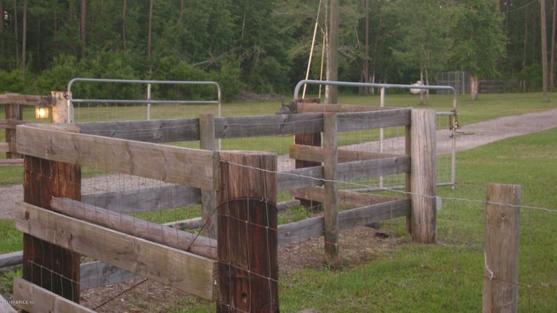 11695 Cr 121, Bryceville, FL 32009