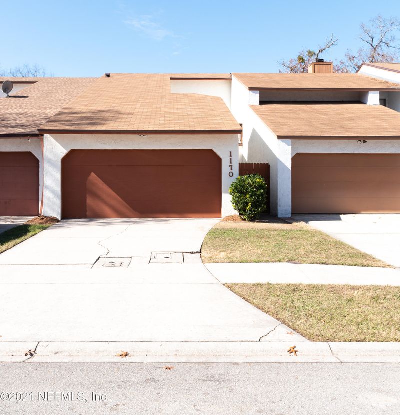 1170 Romaine Cir E, Jacksonville, FL 32225