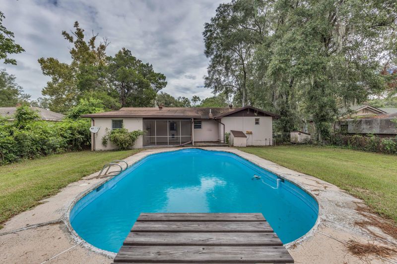 11704 Aaron Rd, Jacksonville, FL 32218