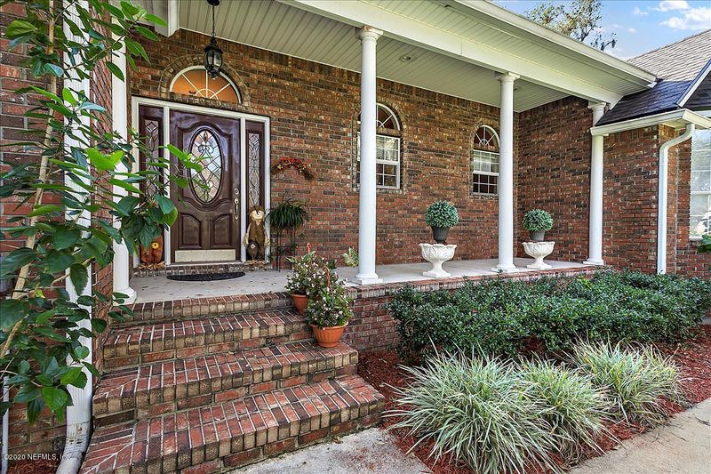 11728 Seaview Dr, Jacksonville, FL 32225