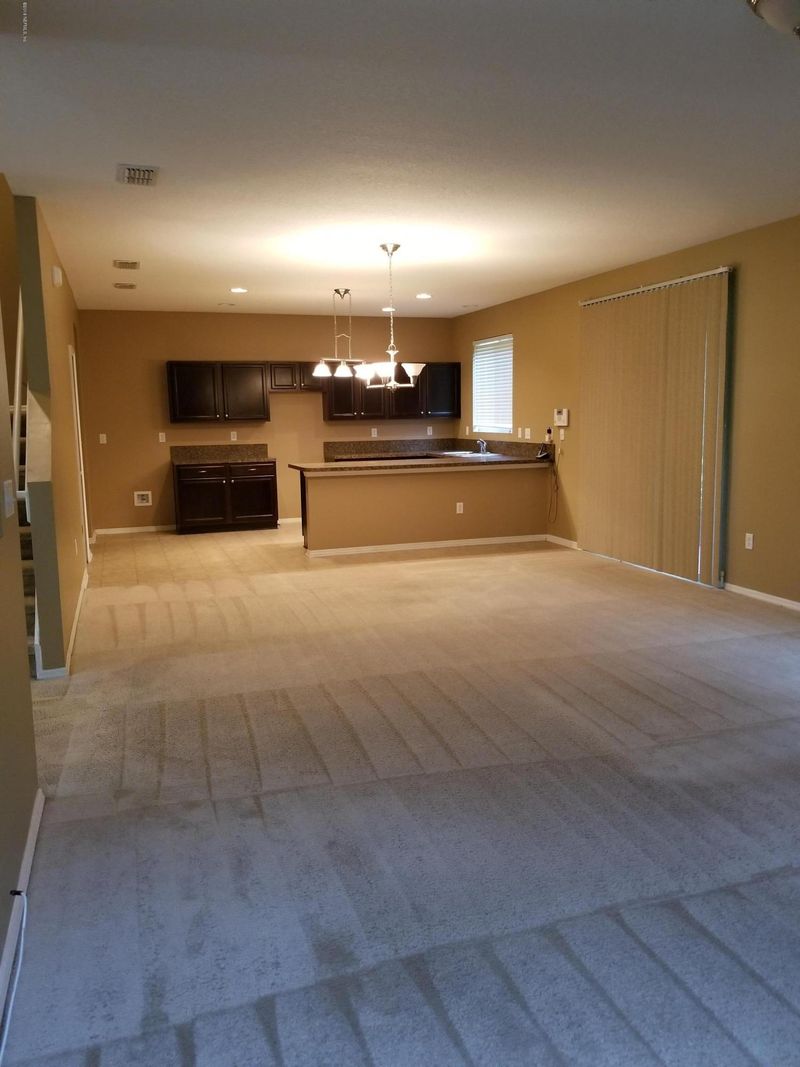 11739 Silver Hill Dr, Jacksonville, FL 32218