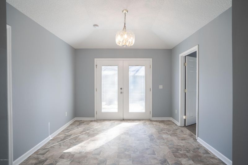 1175 Cahoon Rd S, Jacksonville, FL 32221