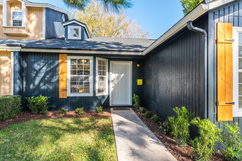 11757 White Horse Rd, Jacksonville, FL 32246