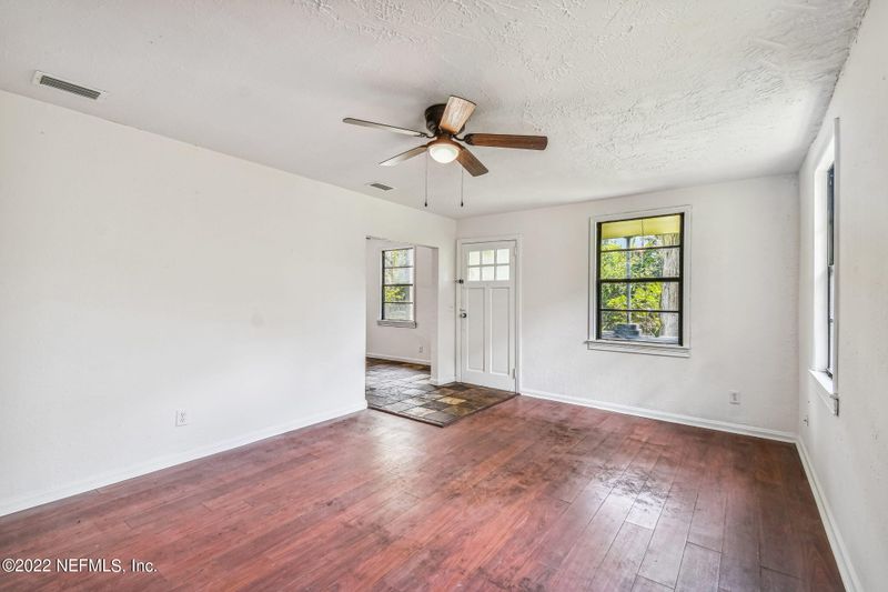 1176 Dancy St, Jacksonville, FL 32205
