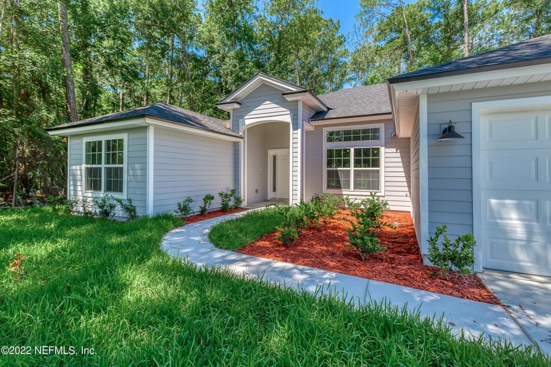 11807 Charlie Rd, Jacksonville, FL 32218