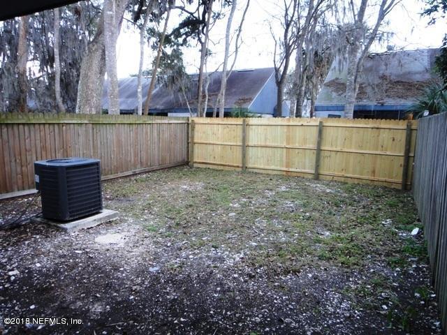 1182 Bayshore Dr N, Atlantic Beach, FL 32233