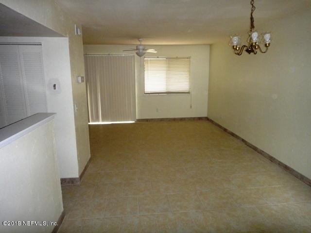1182 Bayshore Dr N, Atlantic Beach, FL 32233