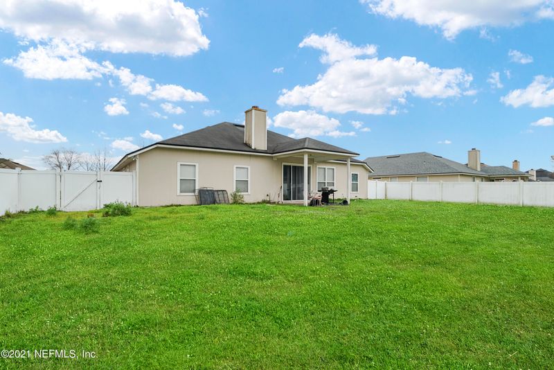 11848 Raindrop Rd, Jacksonville, FL 32219