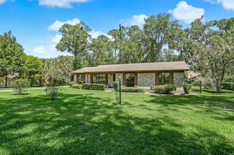 1185 Popolee Rd, St Johns, FL 32259