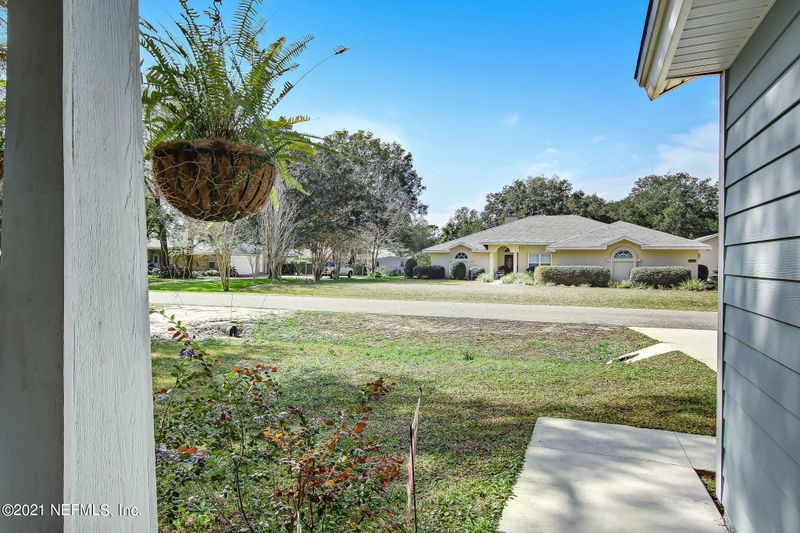 11863 Leafdale Cir E, Jacksonville, FL 32218