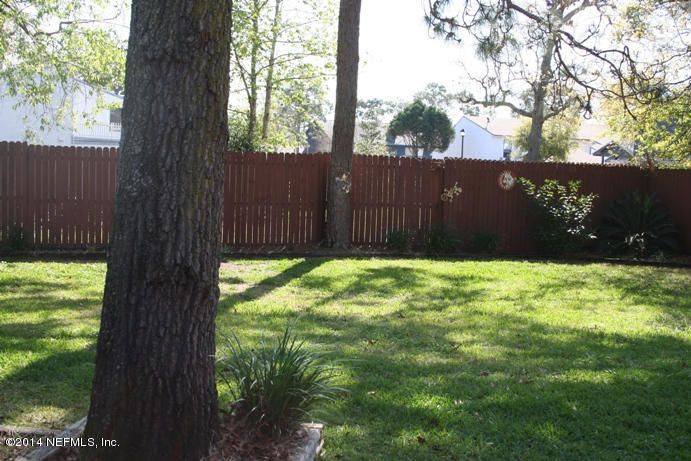 1187 Lee Rd, Jacksonville, FL 32225