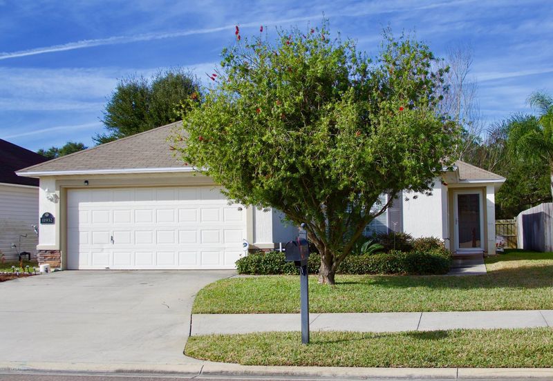 11932 Hayden Lakes Cir, Jacksonville, FL 32218